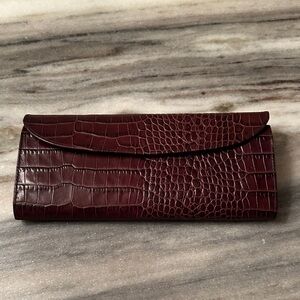 Leather jewelry roll for travel